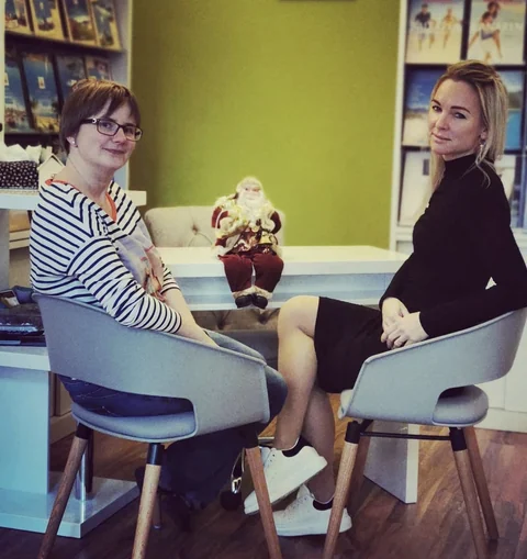 Susi left and Wena right at Traeger travel agency